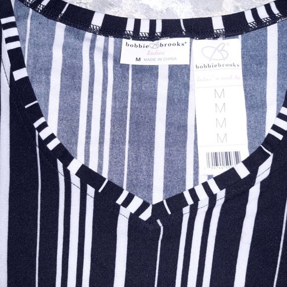 Top By Bobbie Brooks, MED. - Picture 6 of 6